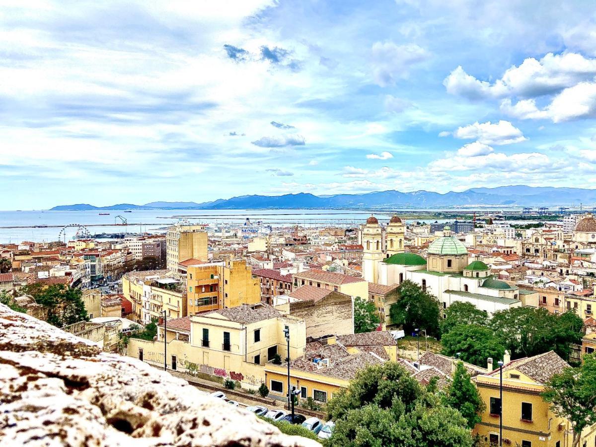 La Casetta In Castello Cagliari Centro ภายนอก รูปภาพ