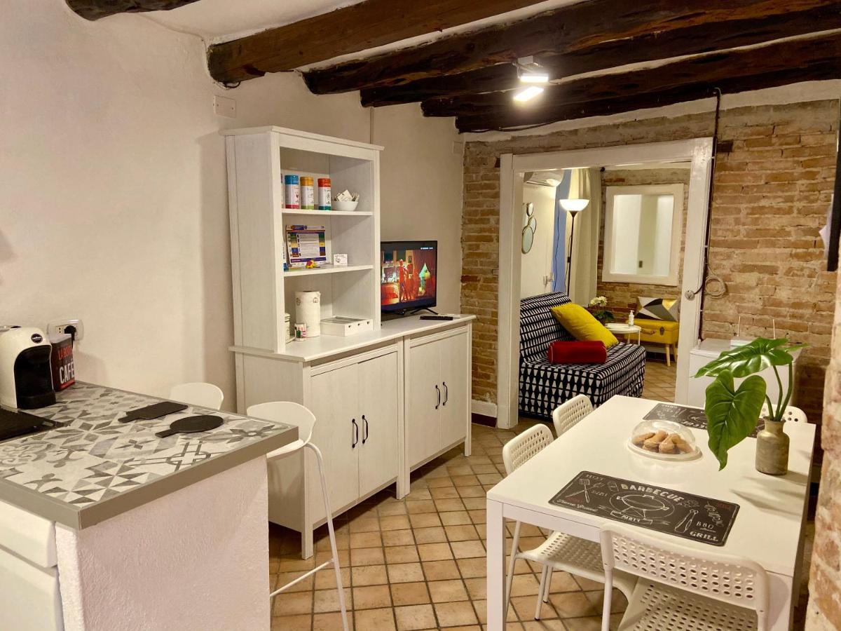La Casetta In Castello Cagliari Centro ภายนอก รูปภาพ