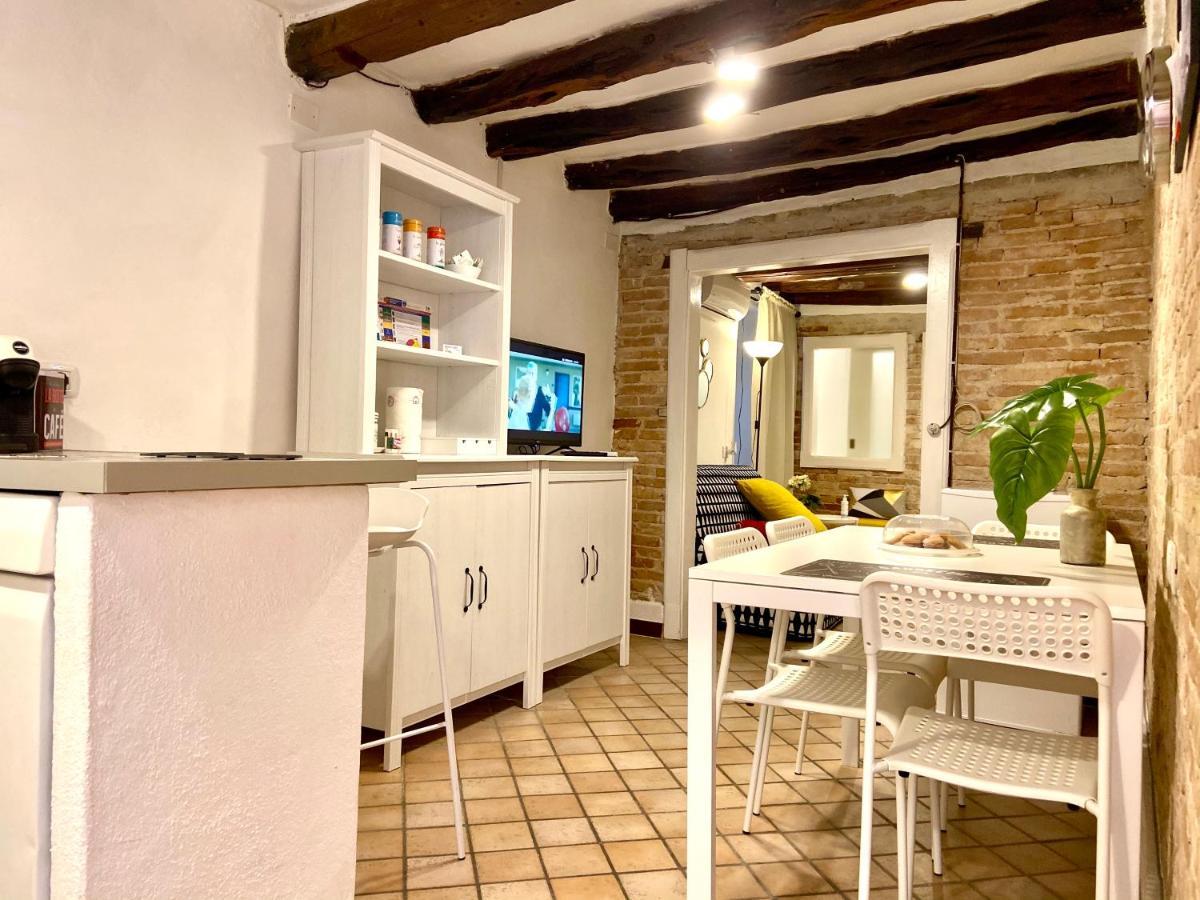 La Casetta In Castello Cagliari Centro ภายนอก รูปภาพ